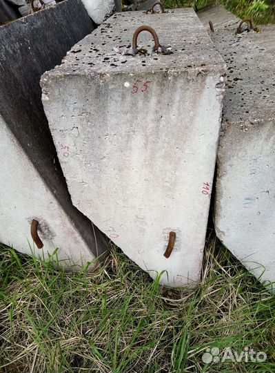 Бетонные блоки