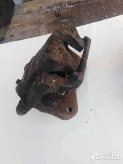 Задние тормозные суппорта УАЗ патриот