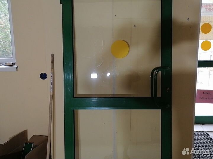 Дверь входная алюминиевая бу