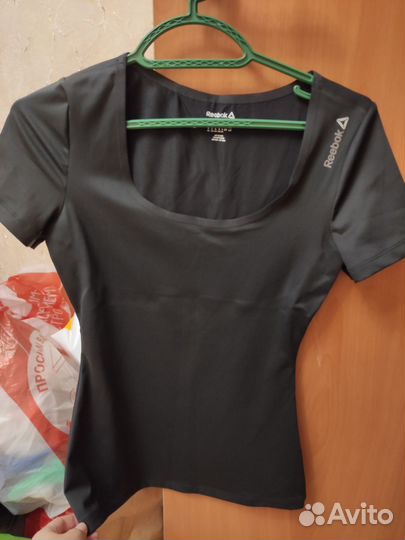 Футболка Reebok S черная