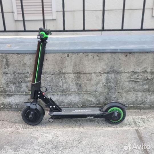 Электросамокат Jetson