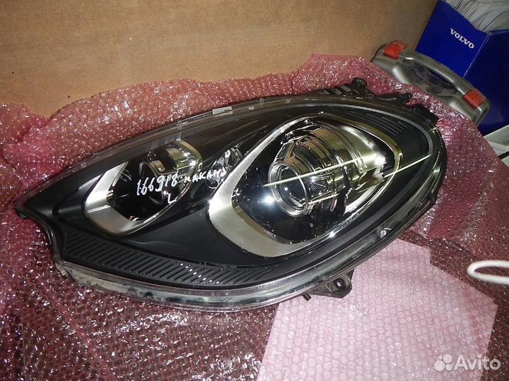 Фара левая Porsche Macan