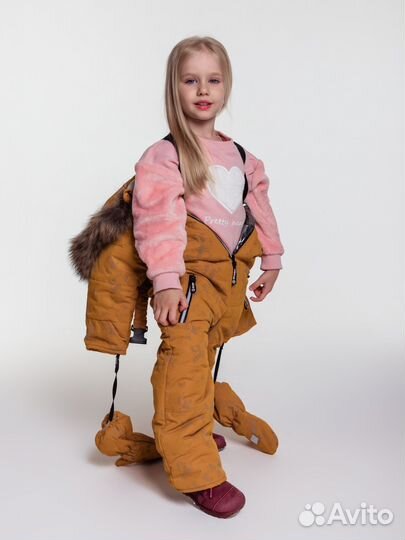 Зимний комбинезон для девочки
