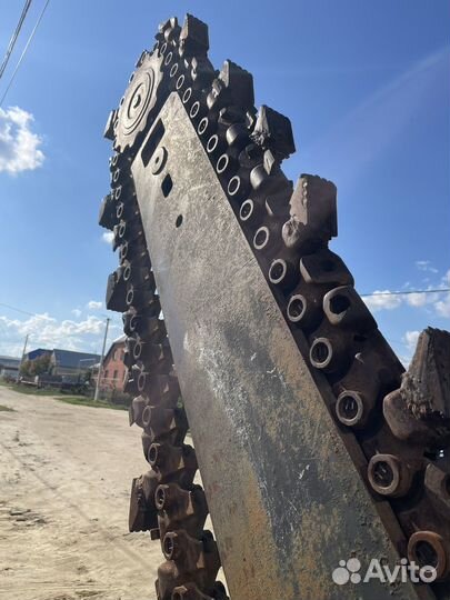 Бара траншеекопатель