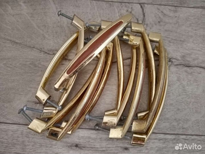 Дверные ручки