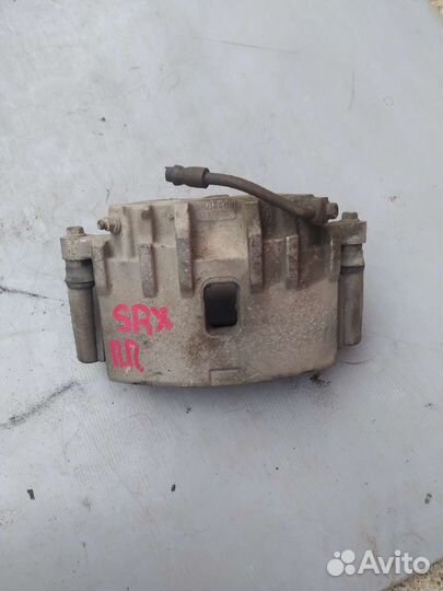 Суппорт передний правый Cadillac SRX 04-09