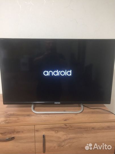 Телевизор SMART tv с вайфаем бу