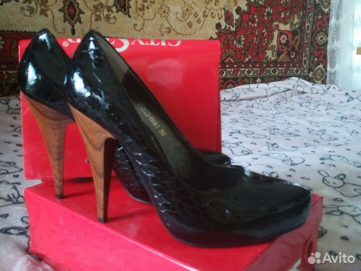 Туфли женские