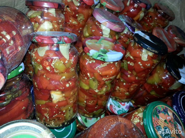 Банки для сыпучих и вкусных продуктов)