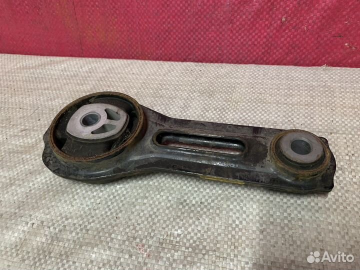 Outlander 3 GF Опора Двигателя Нижняя