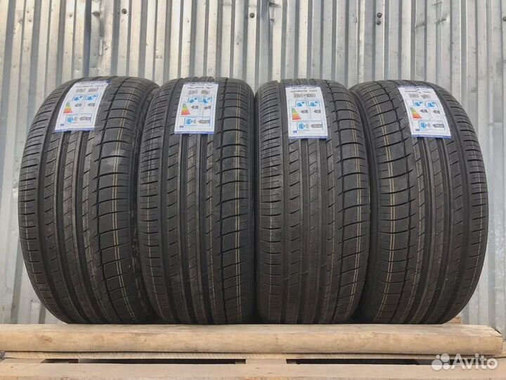 Triangle TH201 245/30 R20
