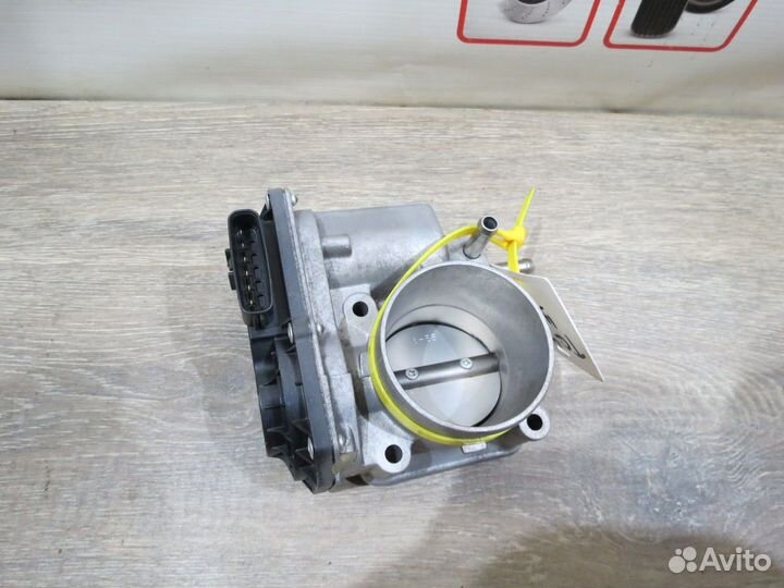 Дроссельная заслонка Toyota Corolla 150