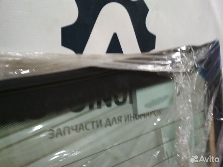 Стекло заднее Volksawagen Passat B5