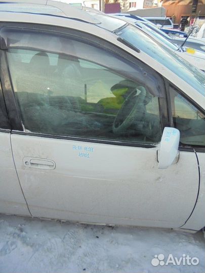 Дверь передняя правая Toyota Corolla Spacio AE111