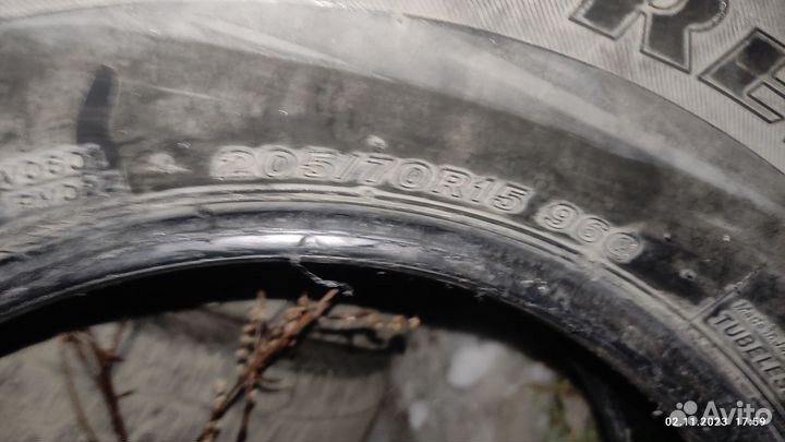 Bridgestone Blizzak Revo2 205/70 R15 96Q