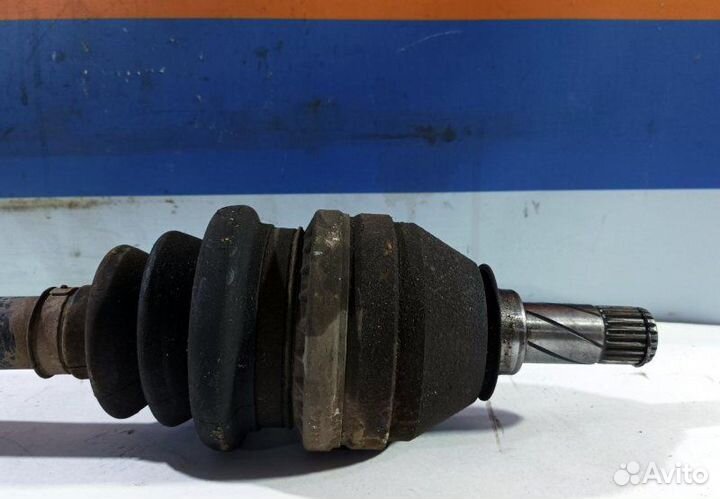 Привод передний правый Opel Zafira B 2005 - 2012