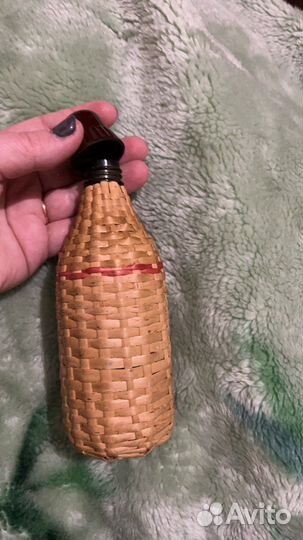 Продаю Сувенир Плетённая бутылка СССР