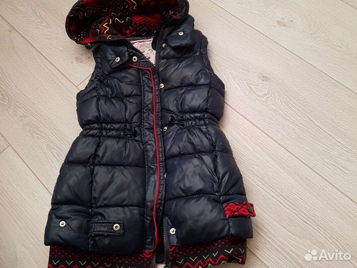 Жилет для девочки в отличном состоянии