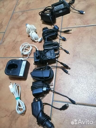 Зарядное устройство наушники телефона