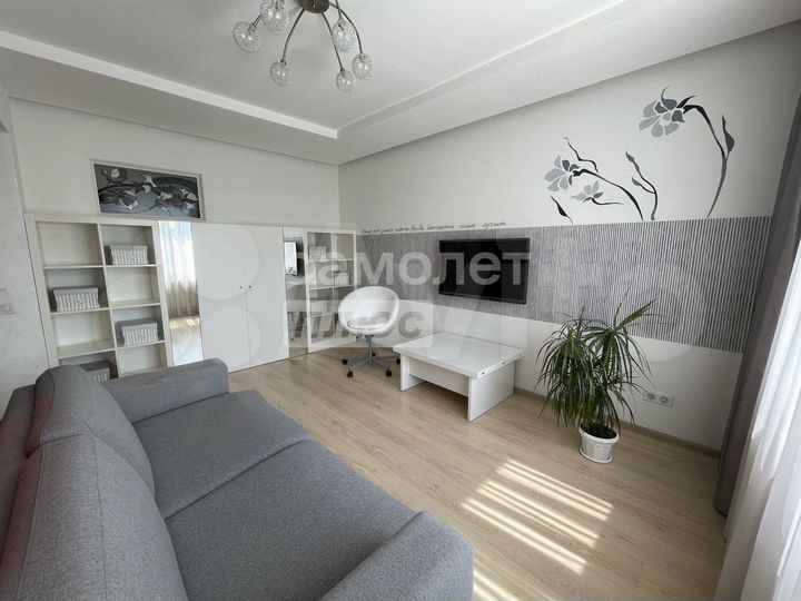 2-к. квартира, 58,4 м², 7/10 эт.