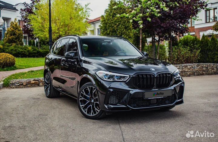 BMW X5 M 4.4 AT, 2022, 5 800 км