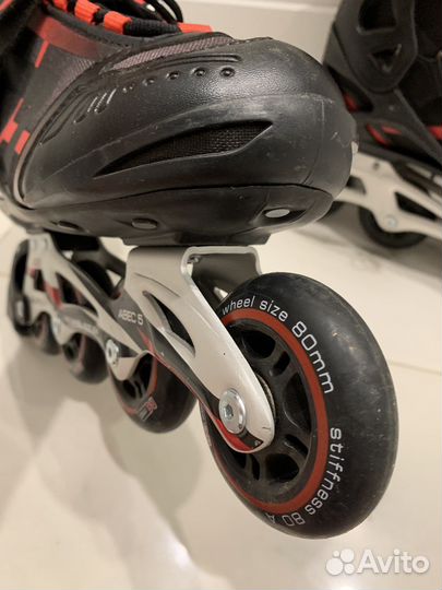 Роликовые коньки