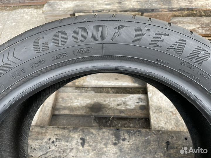 Goodyear EfficientGrip Performance 215/50 R17