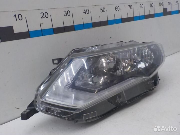 Фара левая Nissan X-Trail