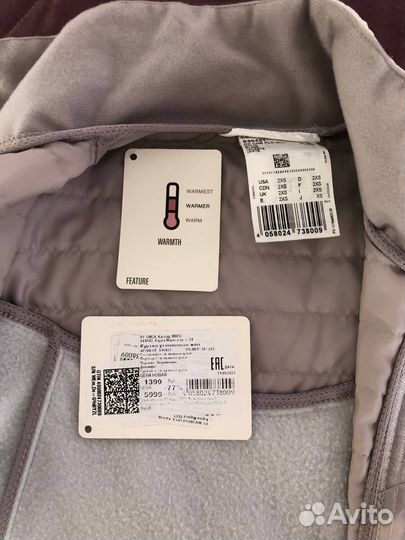 Продам куртку утепленную женскую Reebok