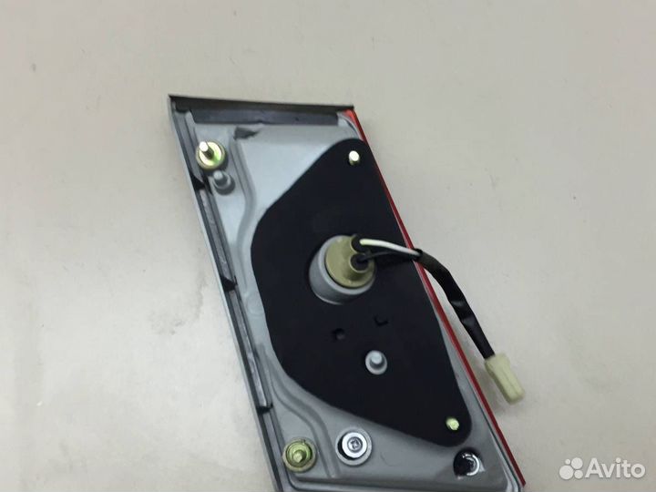 Фонарь задний внутренний правый Chevrolet Epica V2