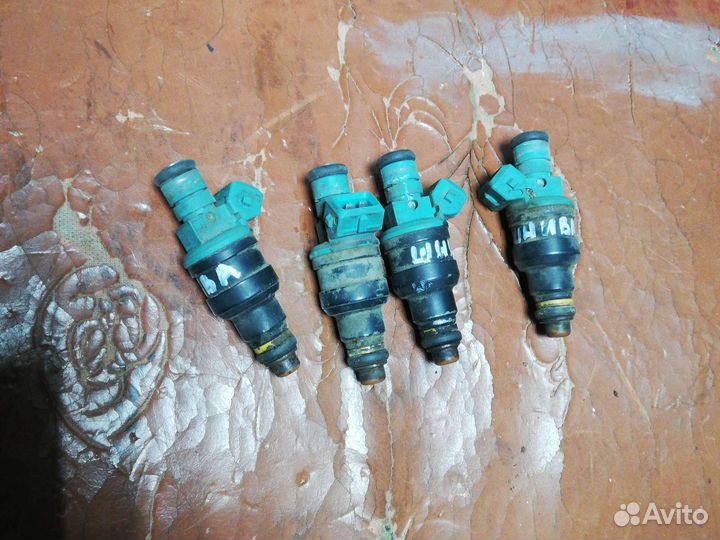 Рампа топливная форсунки Нива Шевроле