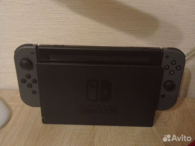Игровая приставка nintendo switch+аксессуары