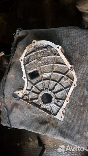 Передняя крышка Шевроле Нива