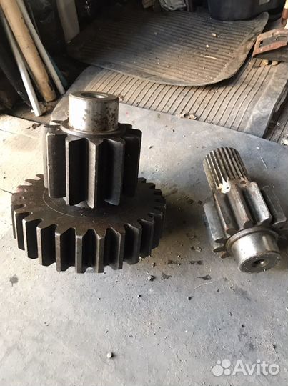 Шестерни на т130