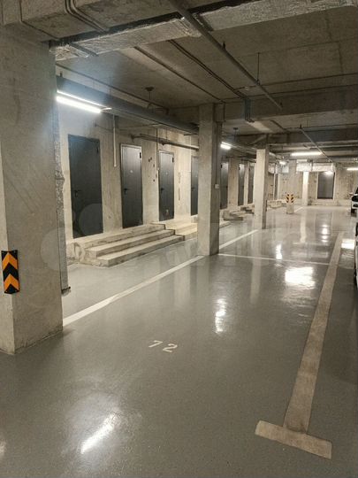 Машиноместо, 14 м²