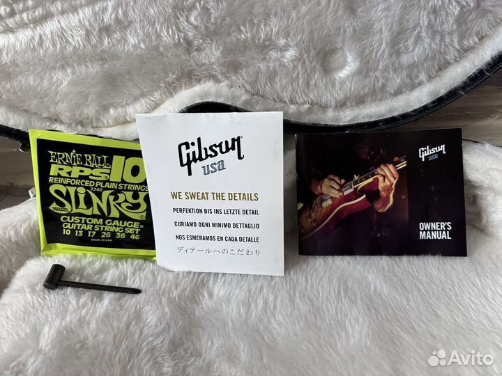 Электрогитара Gibson les paul studio 2011