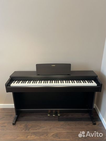Цифровое пианино YDP 144R