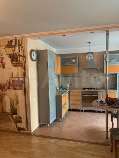 3-к. квартира, 70 м², 3/9 эт.