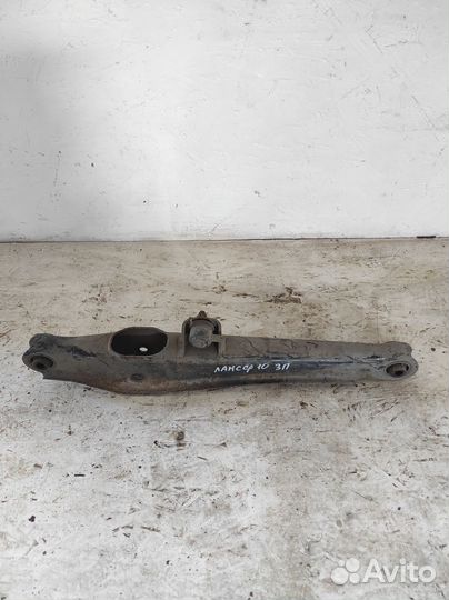 Рычаг задний правый mitsubishi lancer 10