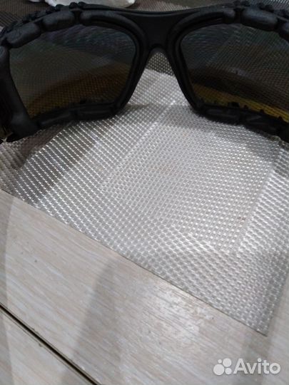 Горнолыжные очки uvex