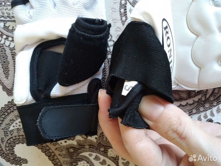 Перчатки для борьбы S