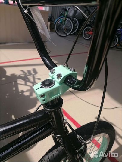 Трюковой велосипед бмх Tech teem