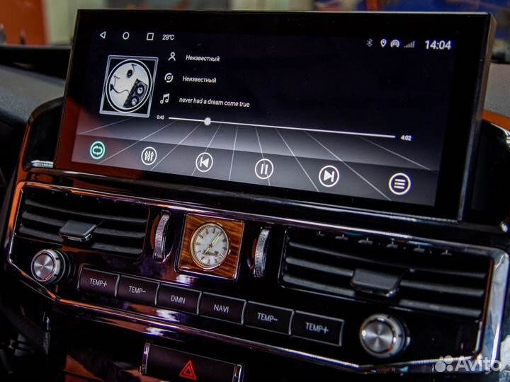 Автомагнитола Toyota Land Cruiser 200 на Android