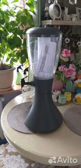 Новый настольный диспенсер для хол напитков