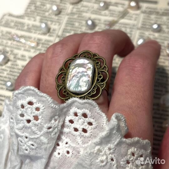 Перстень, кольцо винтажное с барочным жемчугом