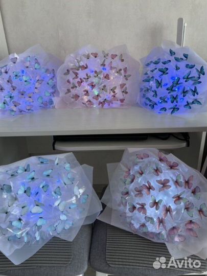 Букет из бабочек шикарный светящийся