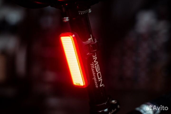 Фонарь задний Knog Blinder V Light Traffic. Новые