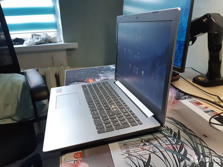 Ноутбук lenovo