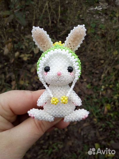 Заяц из бисера