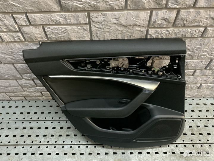 Audi A6 C8 Обшивка двери задней левой и правой